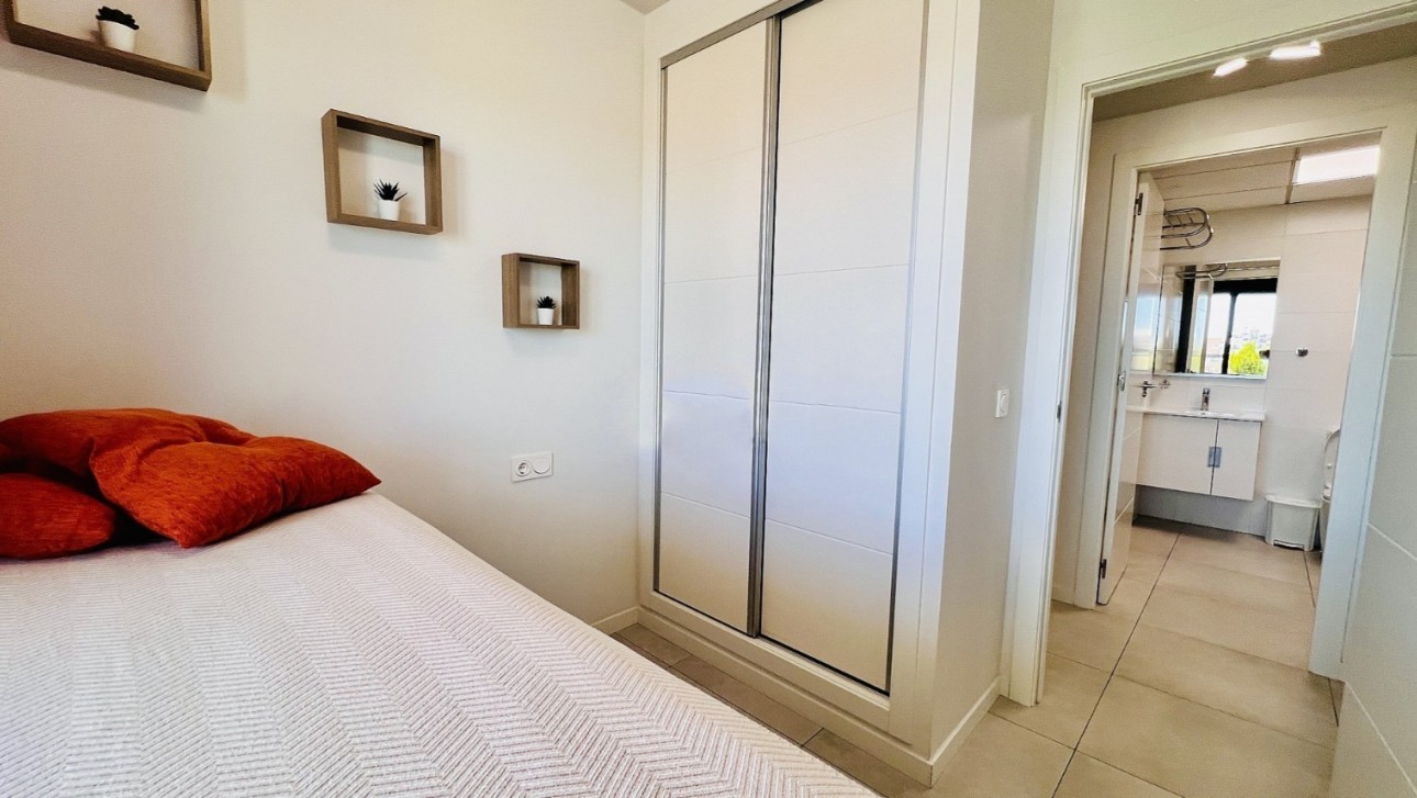 Herverkoop - Apartment - Mil Palmeras