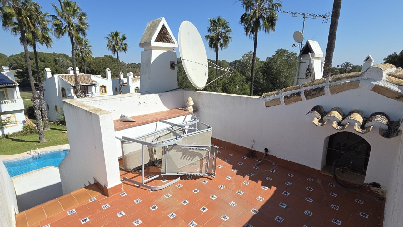 Resale - Villa - Villamartin