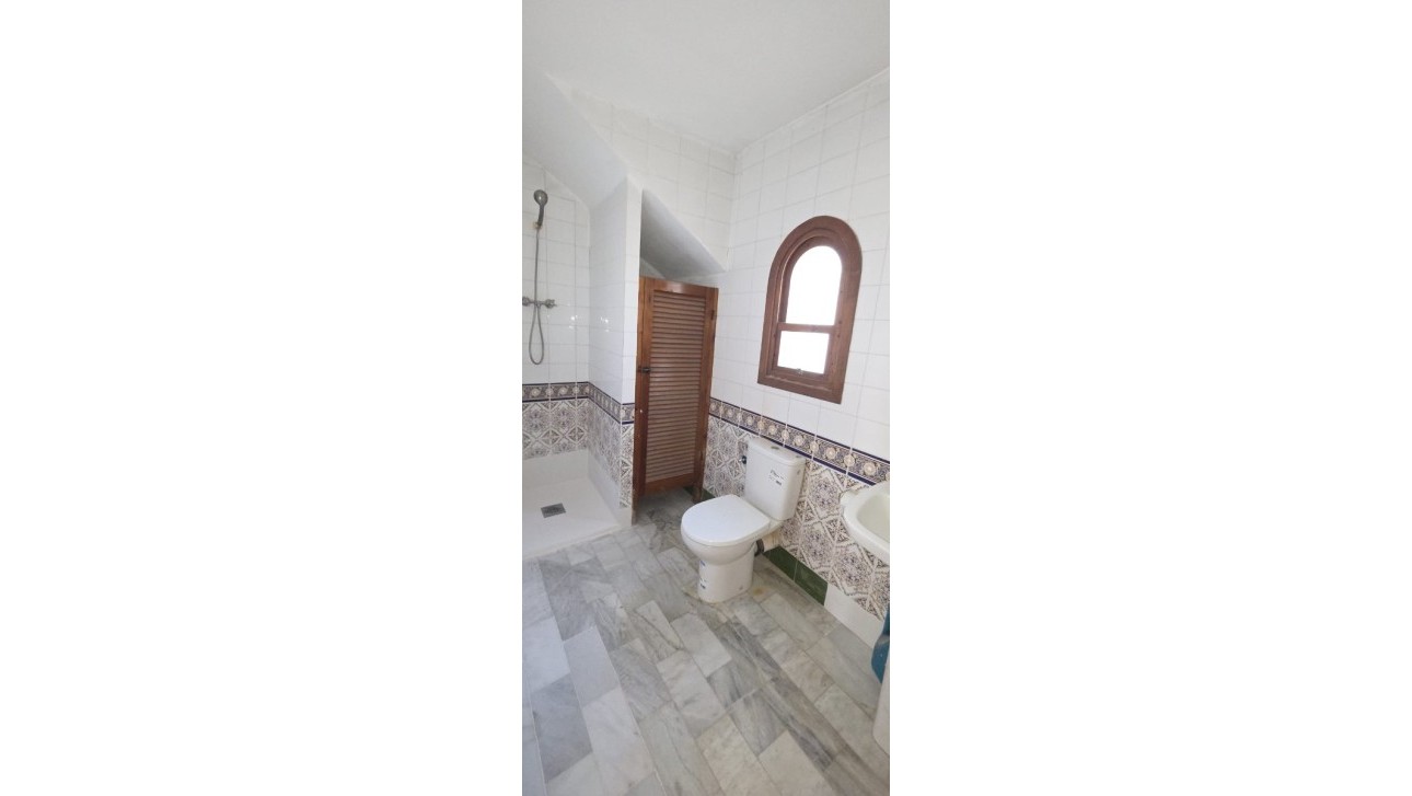 Resale - Villa - Villamartin