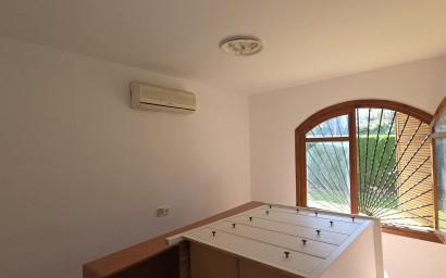 Resale - Villa - Villamartin