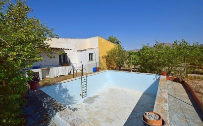 Resale - Villa - Albatera
