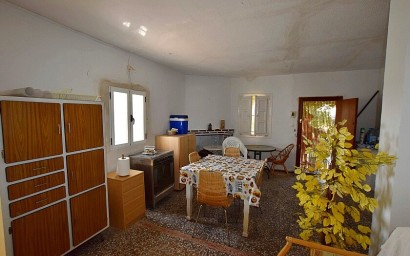 Resale - Villa - Albatera