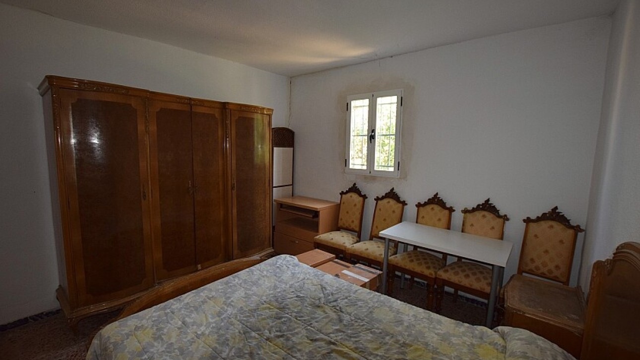 Resale - Villa - Albatera
