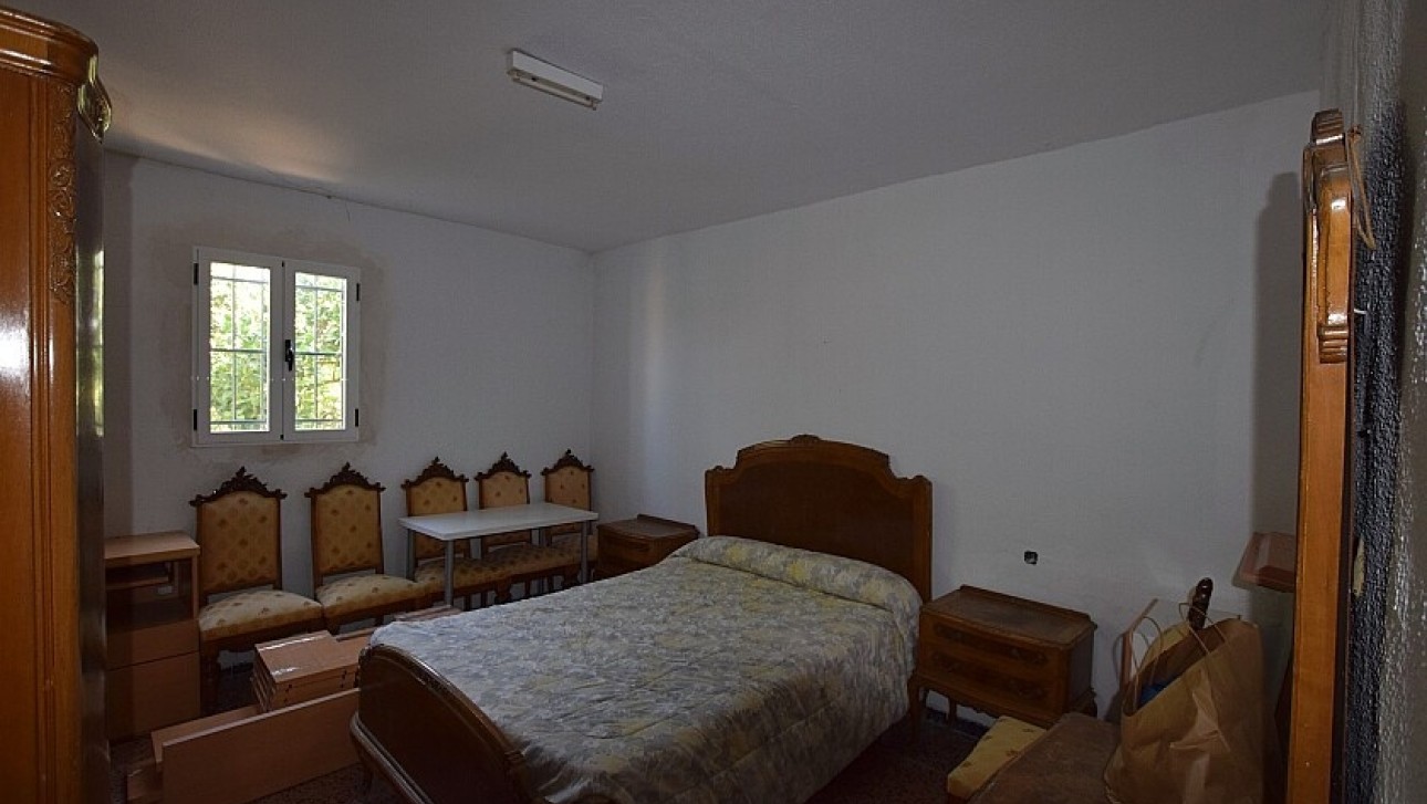 Resale - Villa - Albatera