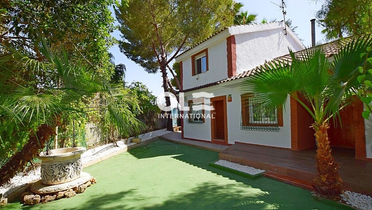 Перепродажа - Villa - Orihuela Costa - Orihuela