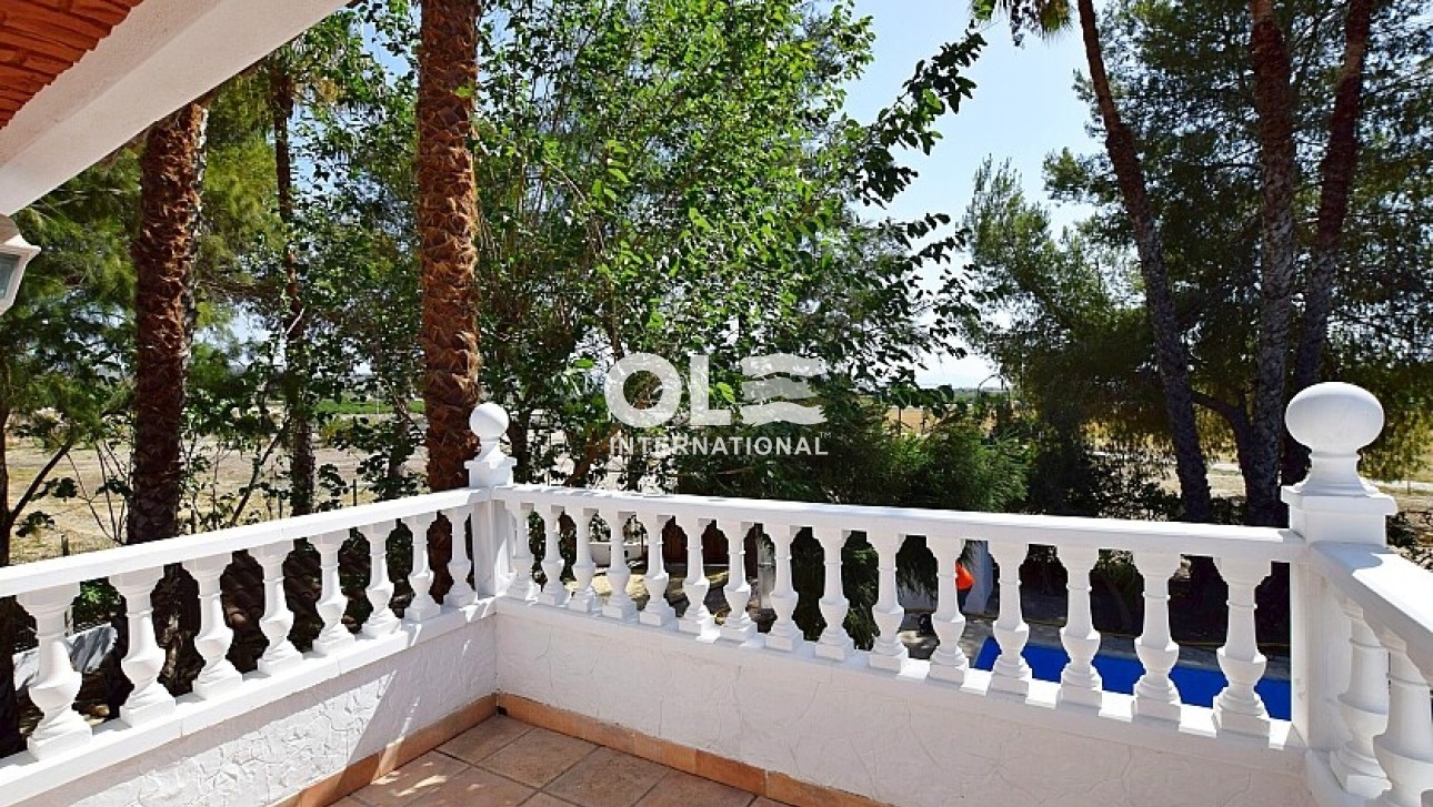 Перепродажа - Villa - Orihuela Costa - Orihuela