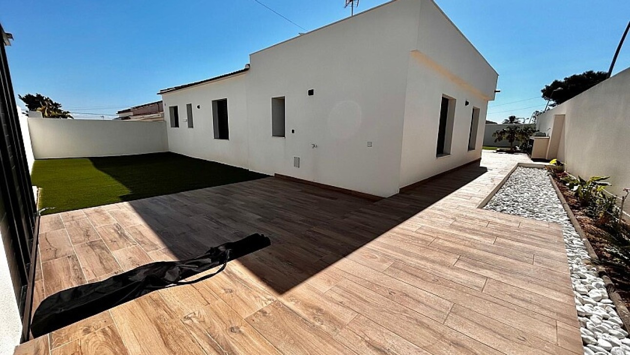 Resale - Luxury villa - Torrevieja - Los Balcones