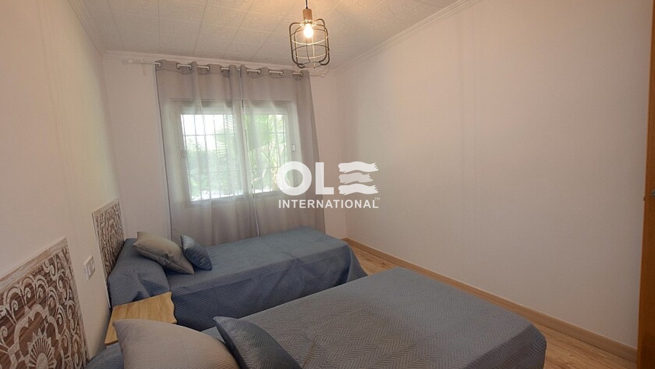Перепродажа - Villa - Orihuela Costa - Orihuela