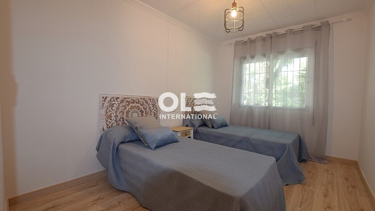 Перепродажа - Villa - Orihuela Costa - Orihuela