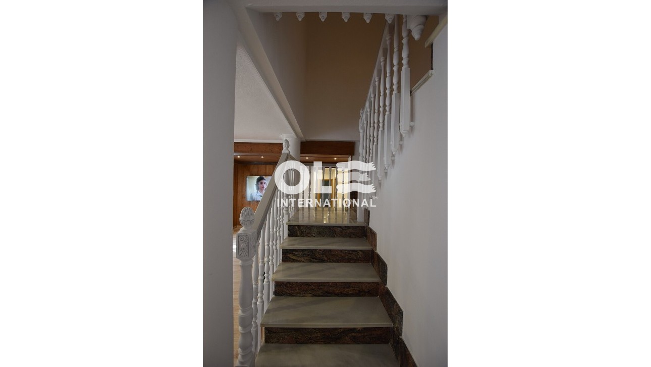 Перепродажа - Villa - Orihuela Costa - Orihuela