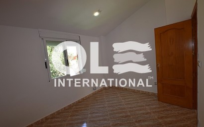 Перепродажа - Villa - Orihuela Costa - Orihuela