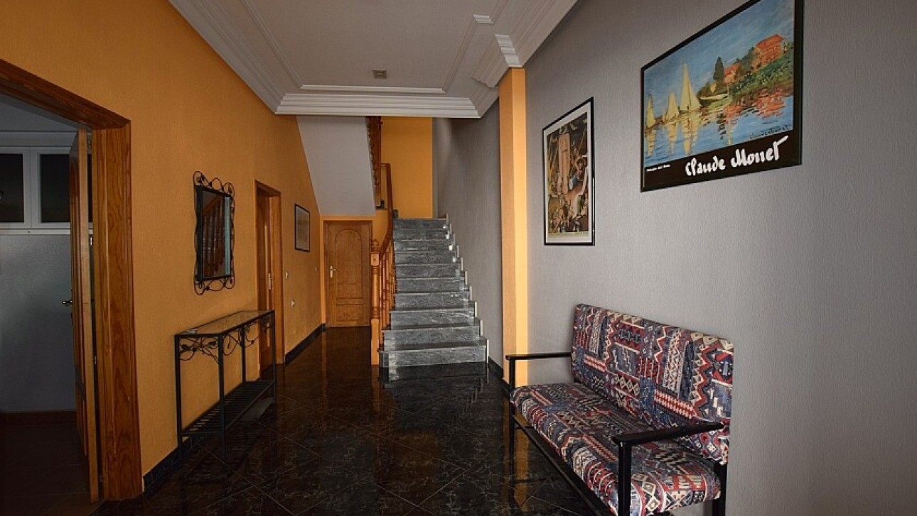 Resale - Semidetached villa - San Miguel de Salinas