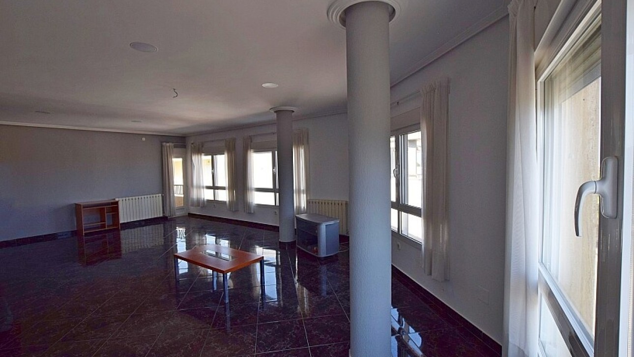 Resale - Semidetached villa - San Miguel de Salinas