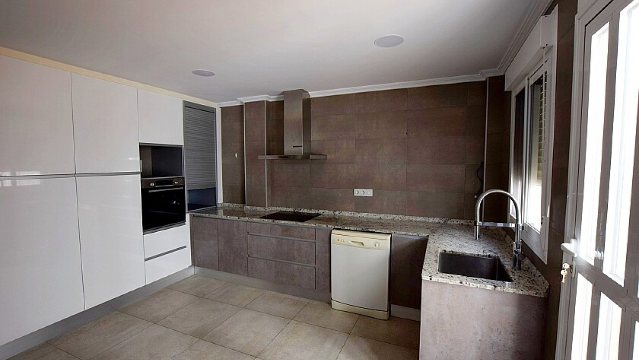Resale - Semidetached villa - San Miguel de Salinas