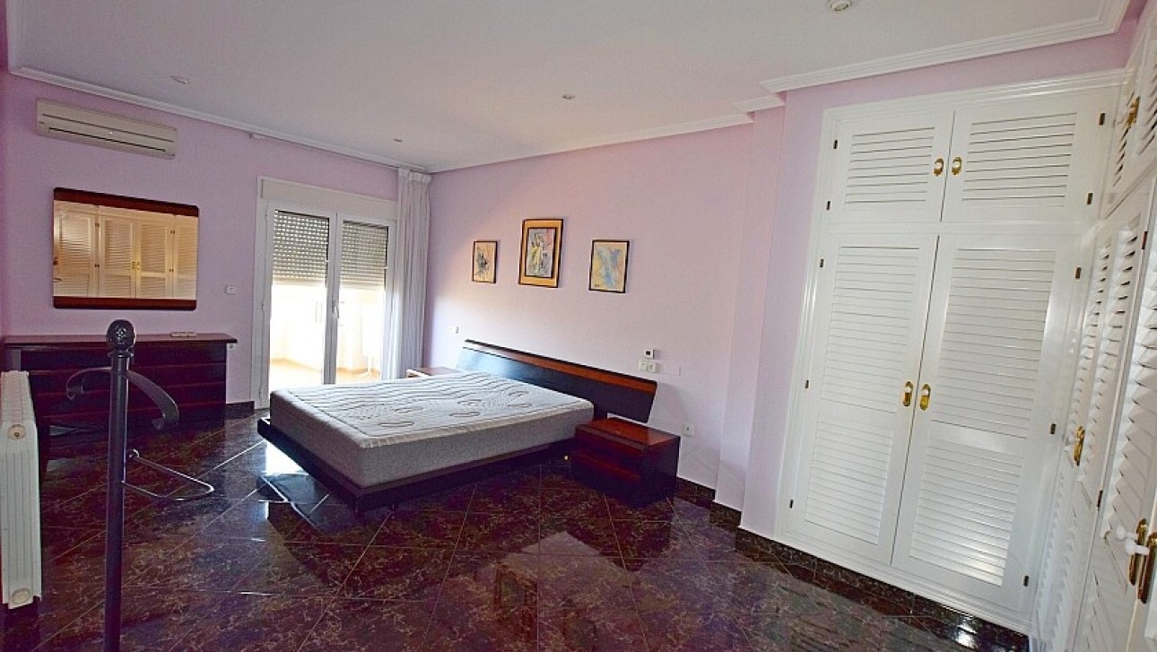 Resale - Semidetached villa - San Miguel de Salinas