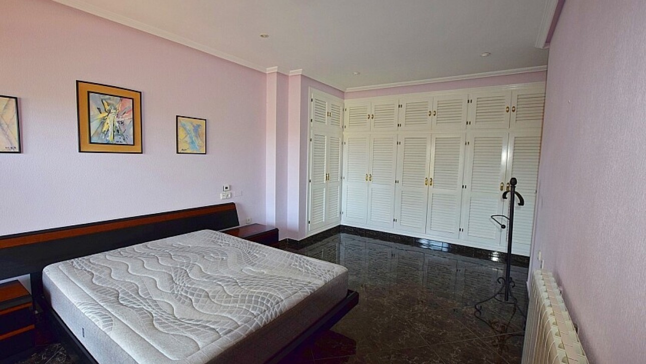Resale - Semidetached villa - San Miguel de Salinas