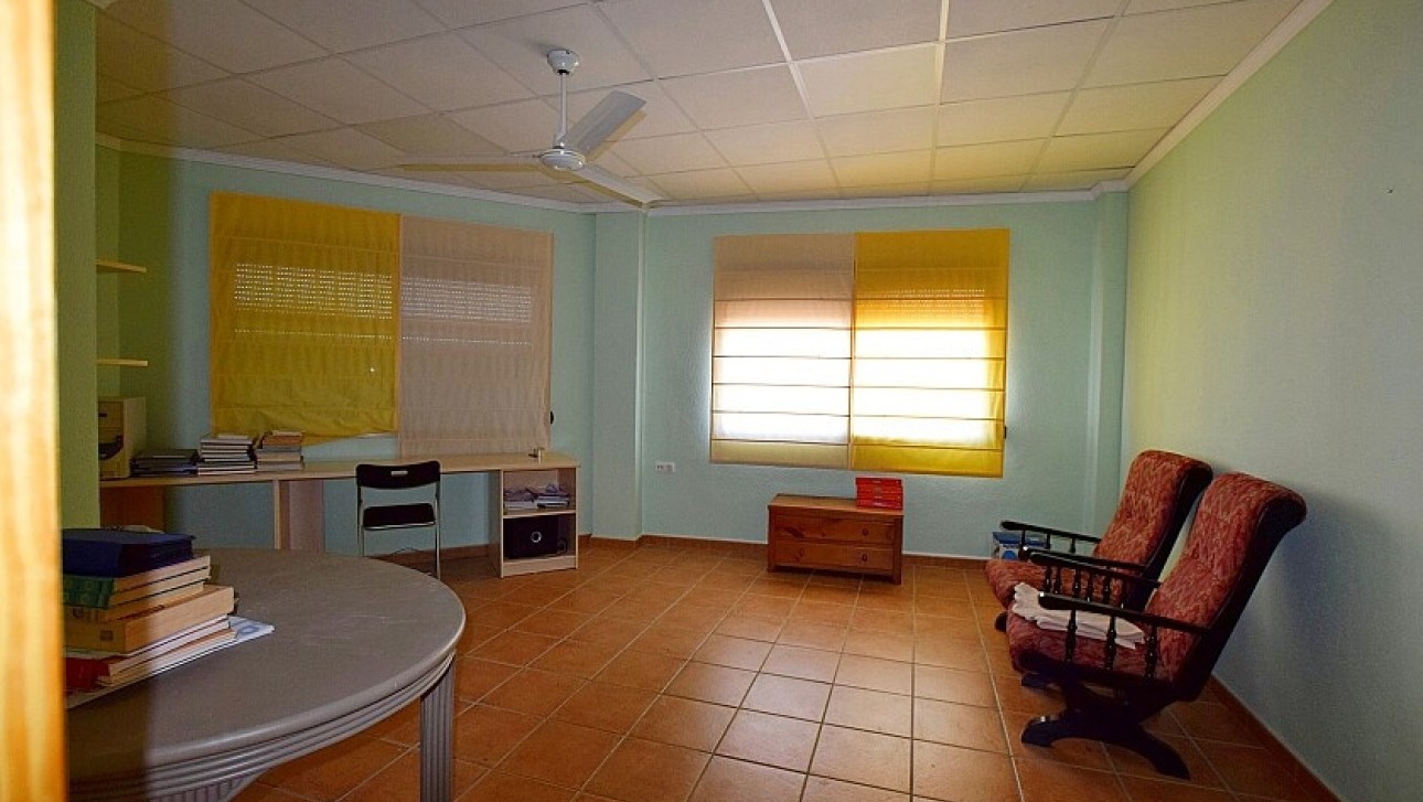 Resale - Semidetached villa - San Miguel de Salinas