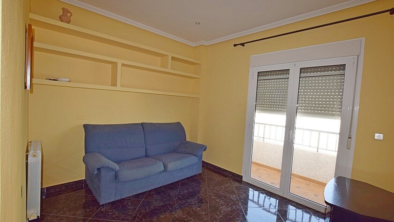 Resale - Semidetached villa - San Miguel de Salinas