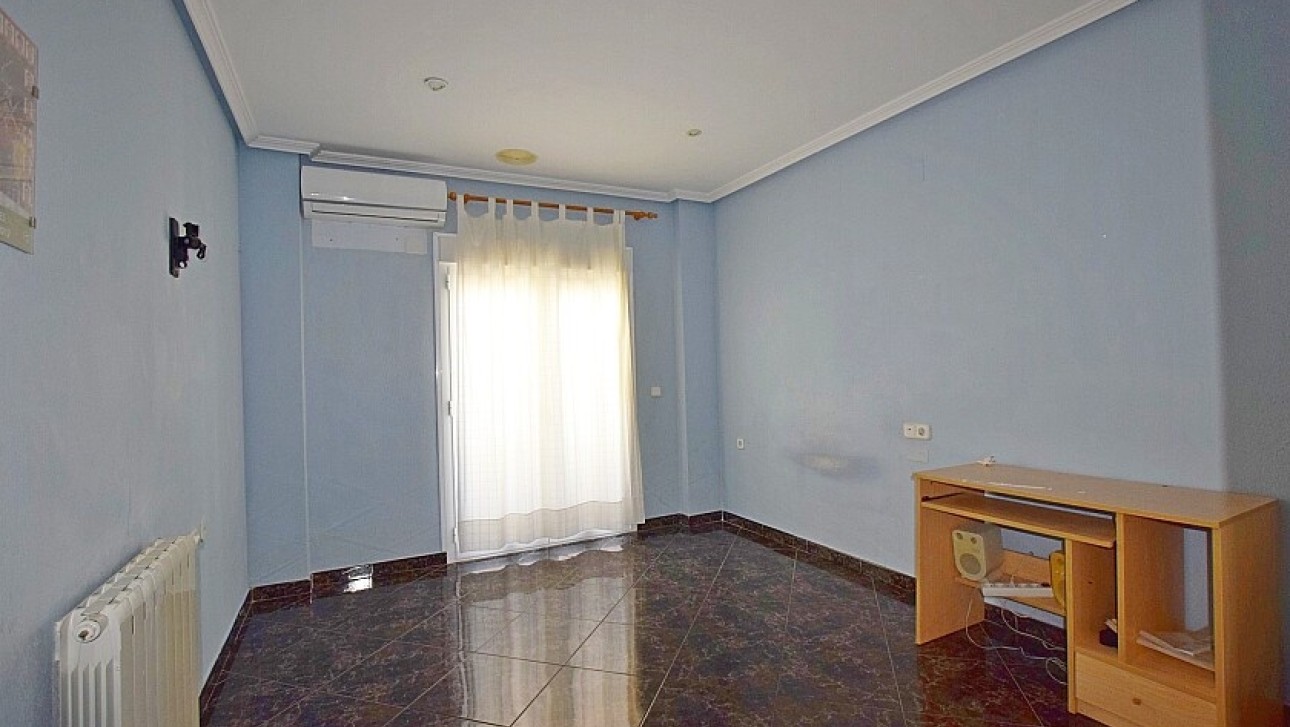 Resale - Semidetached villa - San Miguel de Salinas
