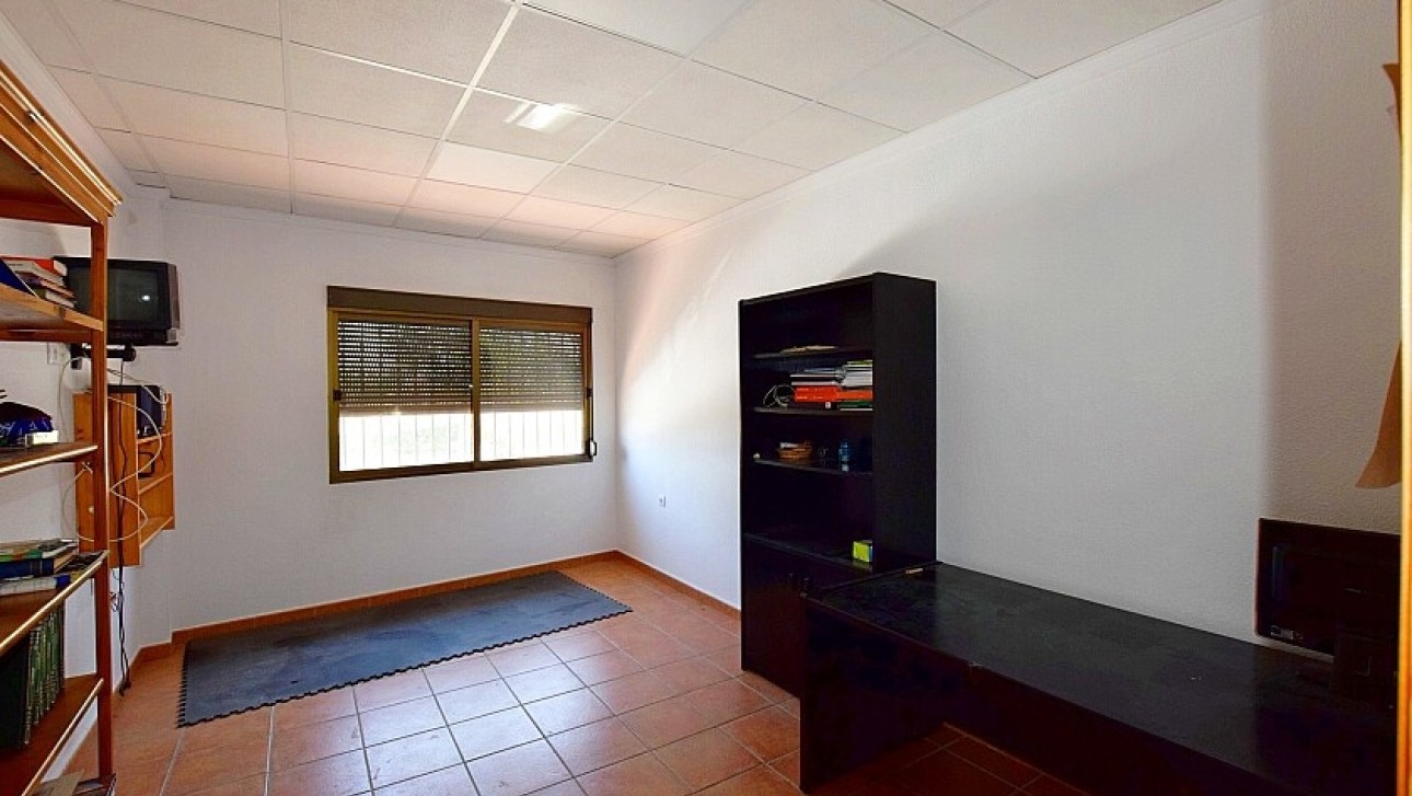 Resale - Semidetached villa - San Miguel de Salinas