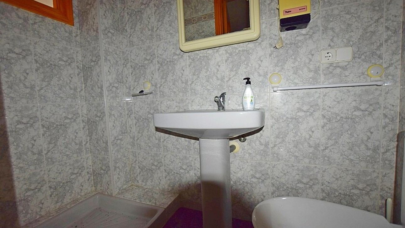 Resale - Semidetached villa - San Miguel de Salinas