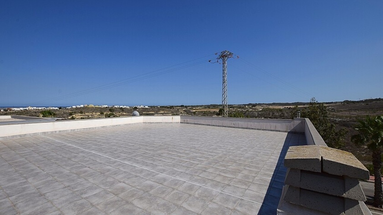Resale - Semidetached villa - San Miguel de Salinas