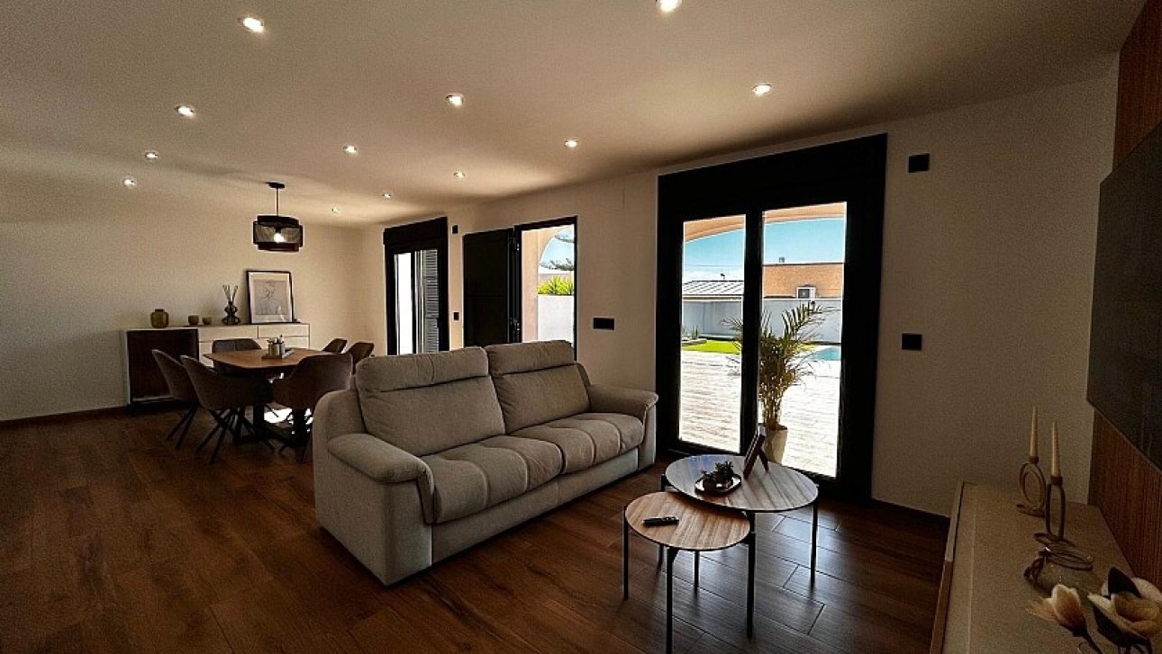 Resale - Luxury villa - Torrevieja - Los Balcones