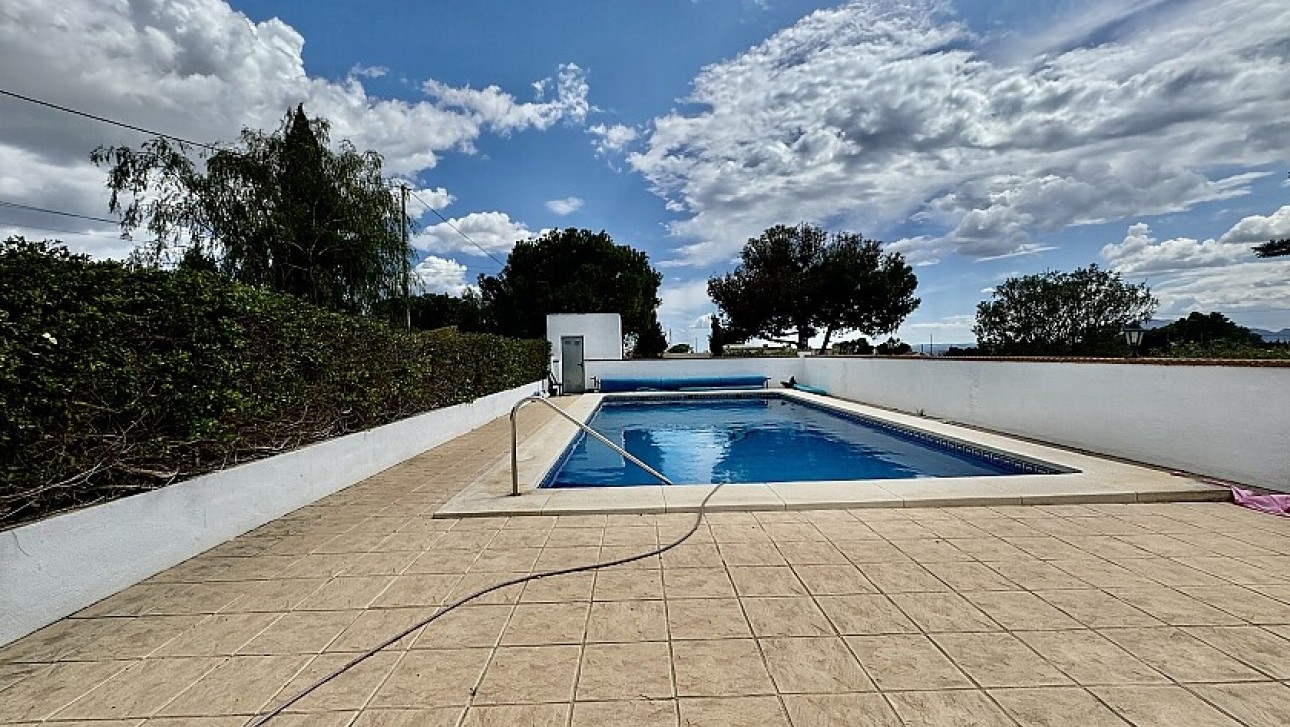 Revente - Villa - Crevillente