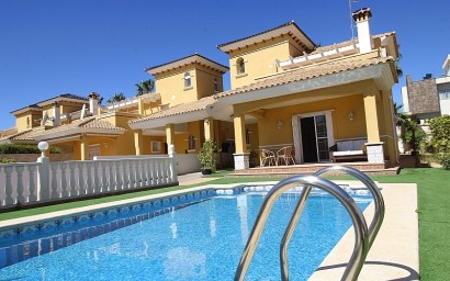 Resale - Villa - Orihuela Costa - La Zenia