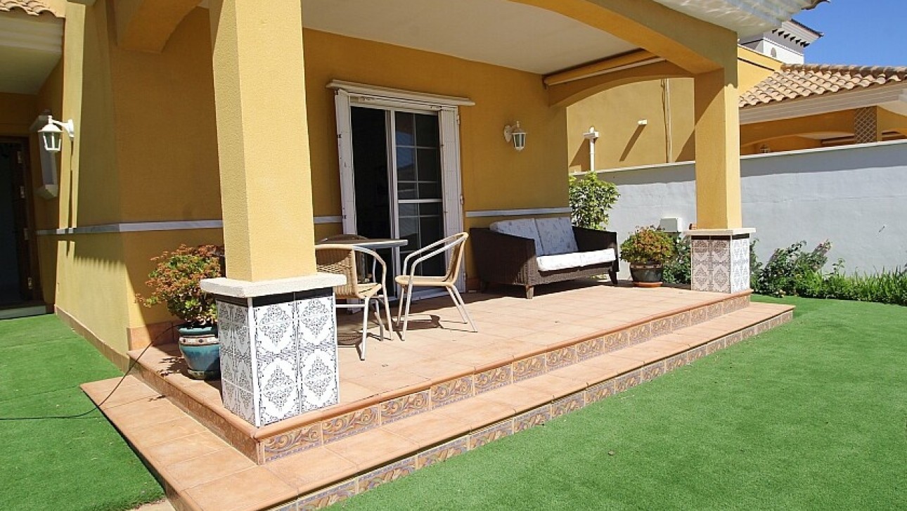 Resale - Villa - Orihuela Costa - La Zenia