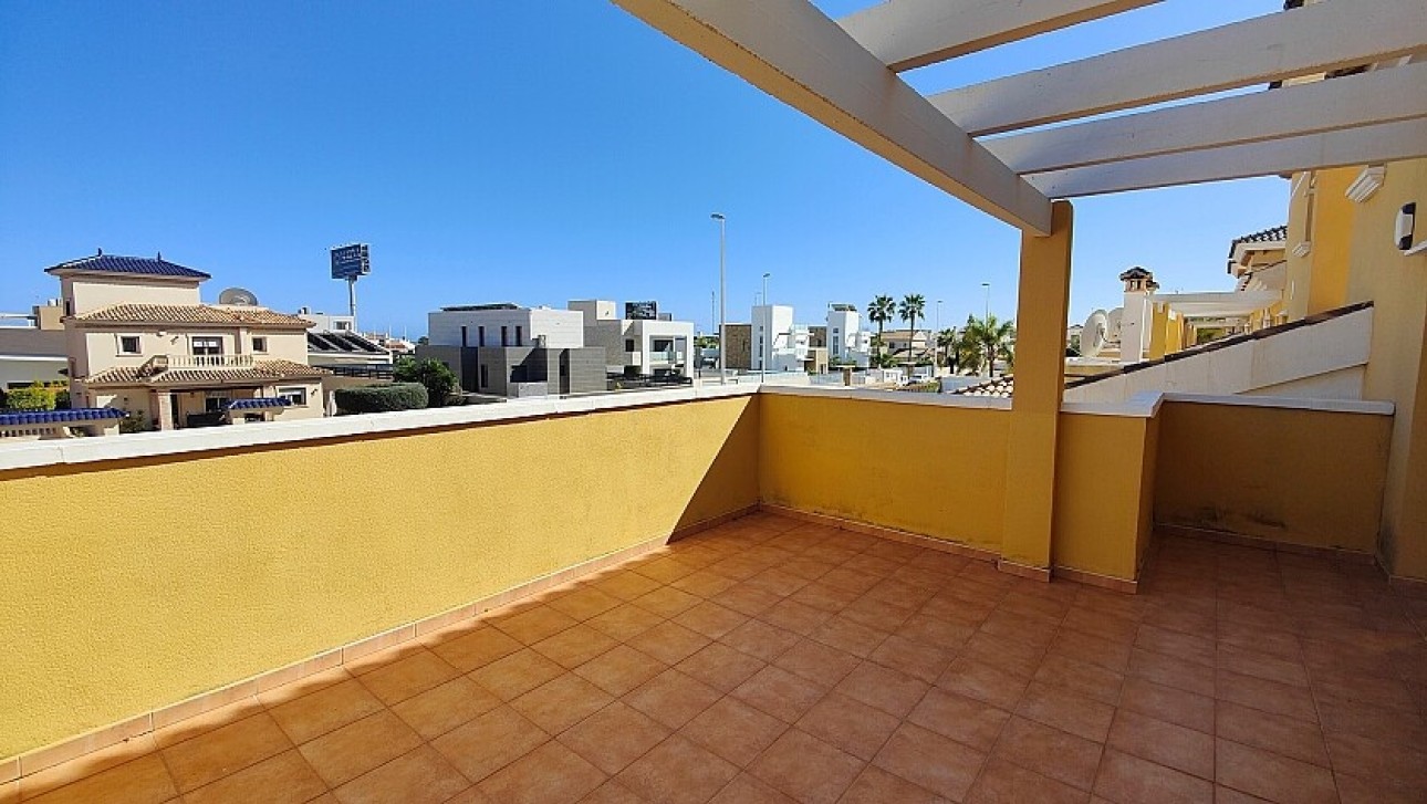 Resale - Villa - Orihuela Costa - La Zenia