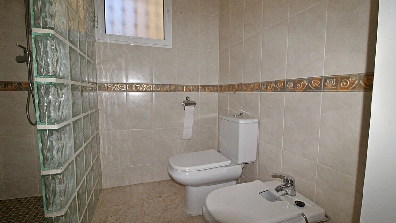 Resale - Villa - Orihuela Costa - La Zenia