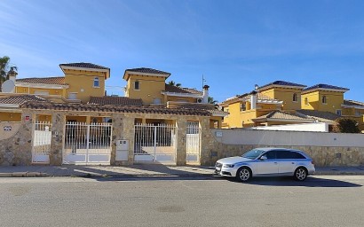 Resale - Villa - Orihuela Costa - La Zenia