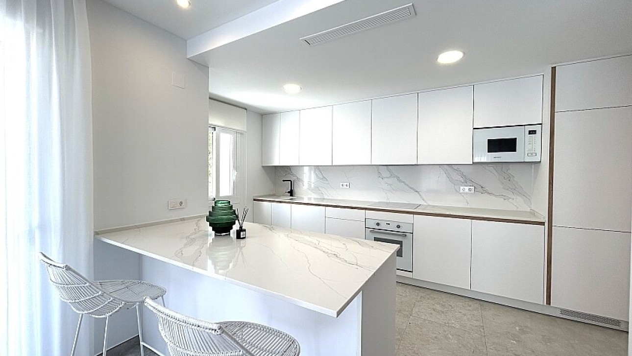Resale - Apartment - La Mata - Torreblanca