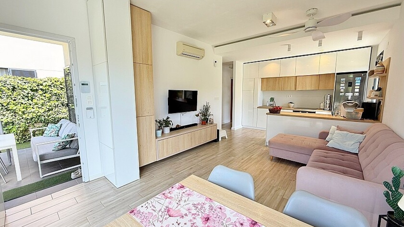 Resale - Luxury villa - Orihuela Costa - La Zenia