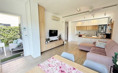 Resale - Luxury villa - Orihuela Costa - La Zenia