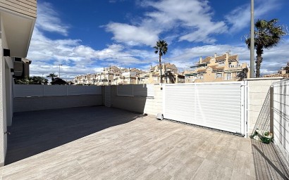 Resale - Apartment - La Mata - Torreblanca