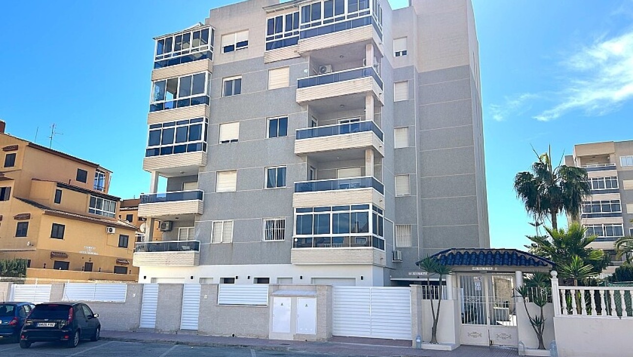 Resale - Ground floor apartment - Torrevieja - Torrelamata