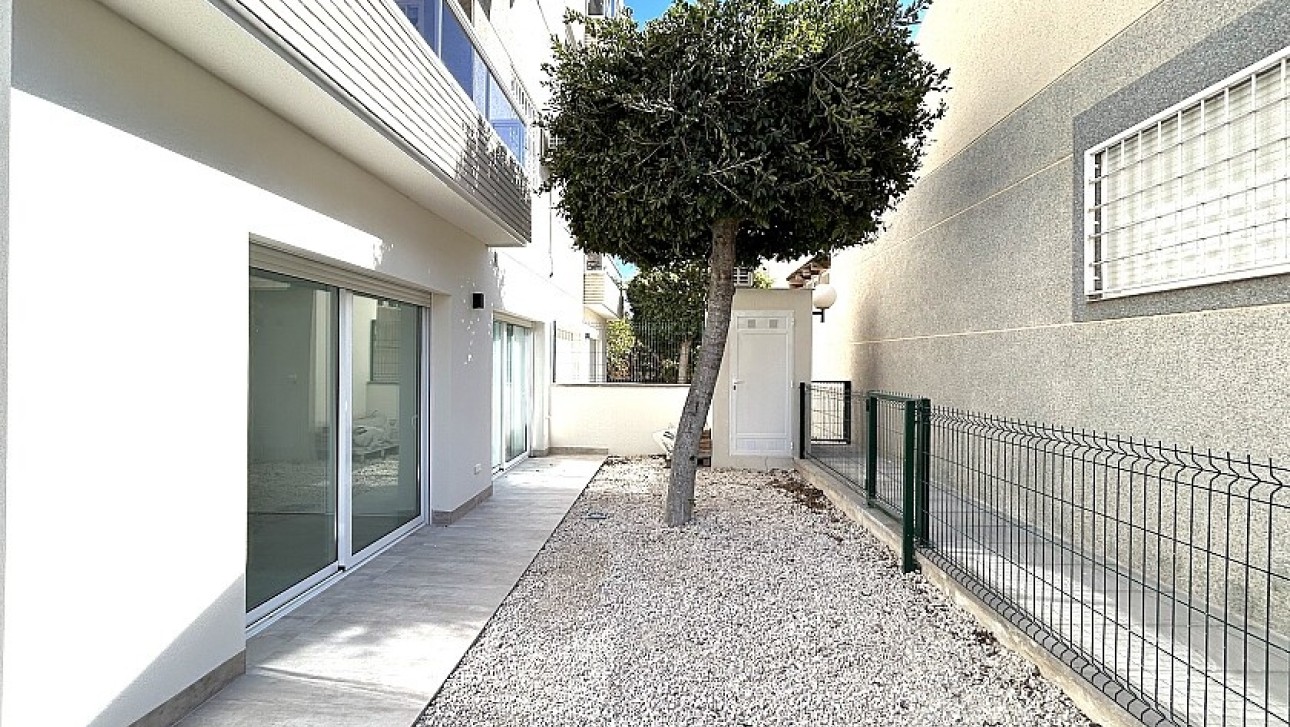 Resale - Ground floor apartment - Torrevieja - Torrelamata