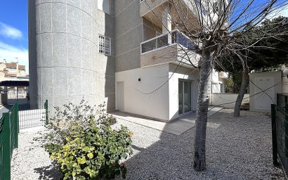 Resale - Ground floor apartment - Torrevieja - Torrelamata