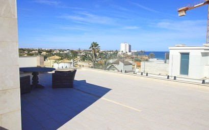 Resale - Villa - Orihuela Costa - La Zenia