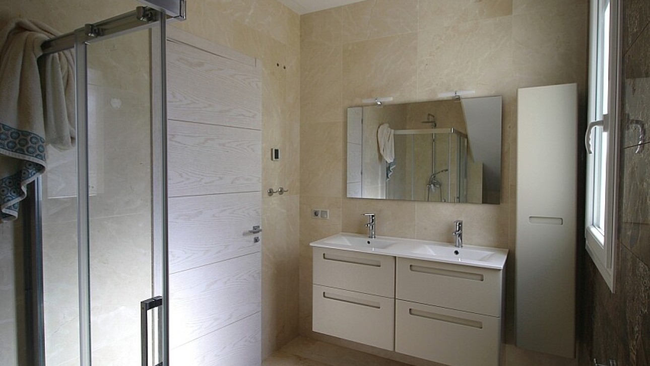 Resale - Villa - Orihuela Costa - La Zenia