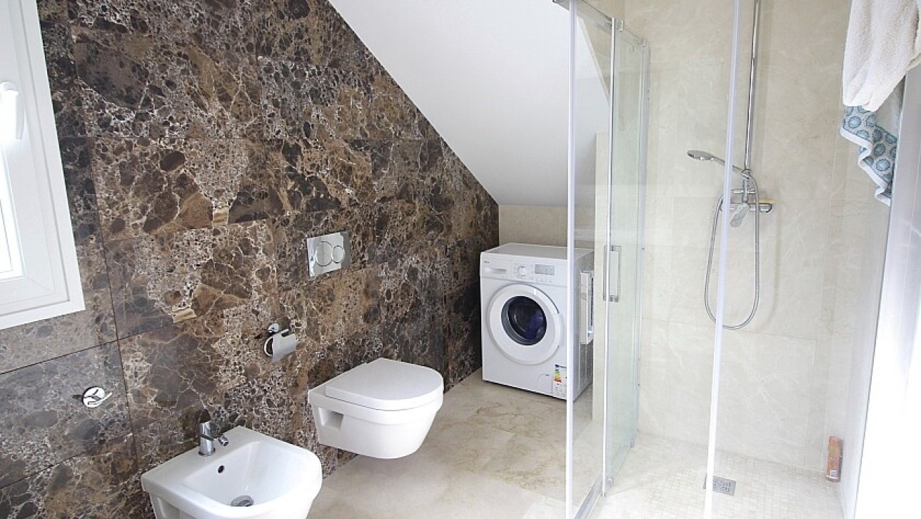 Resale - Villa - Orihuela Costa - La Zenia