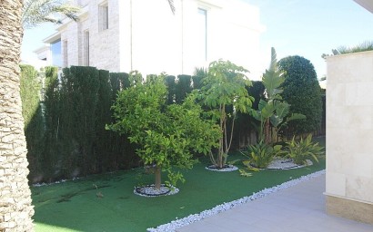 Resale - Villa - Orihuela Costa - La Zenia