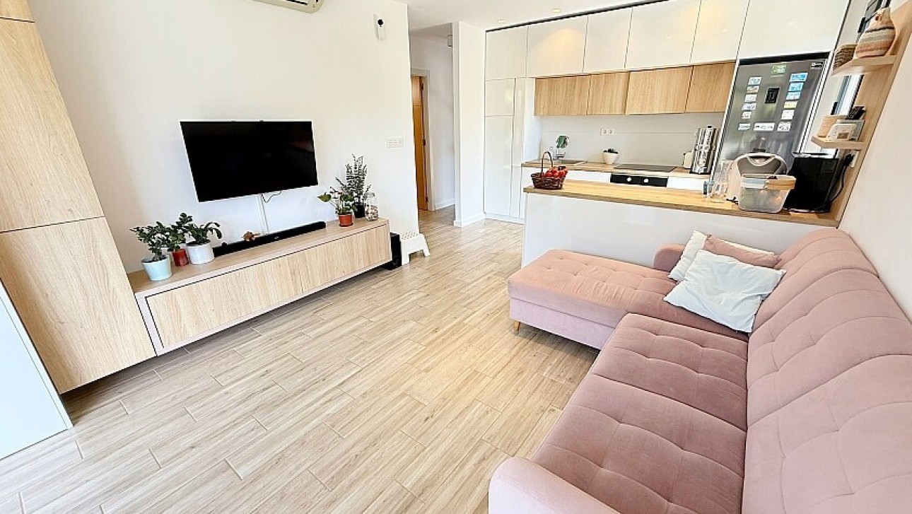 Resale - Luxury villa - Orihuela Costa - La Zenia
