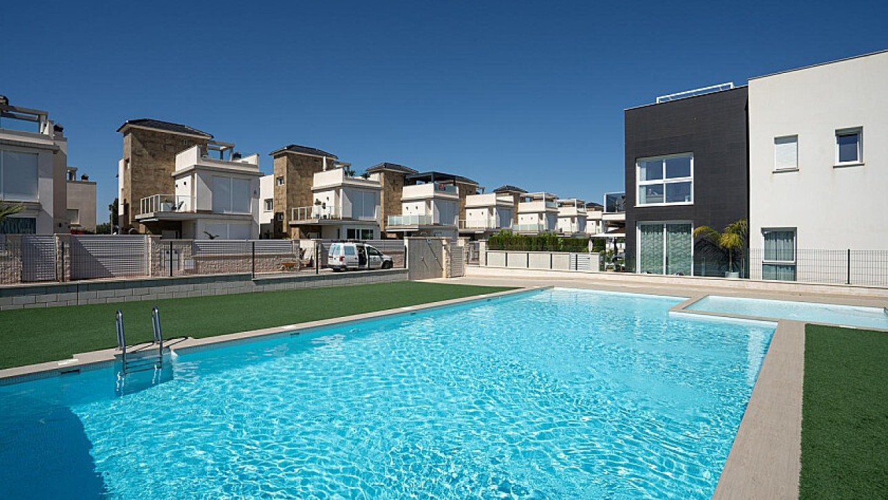 Resale - Bungalow - Torrevieja - Carrefour area