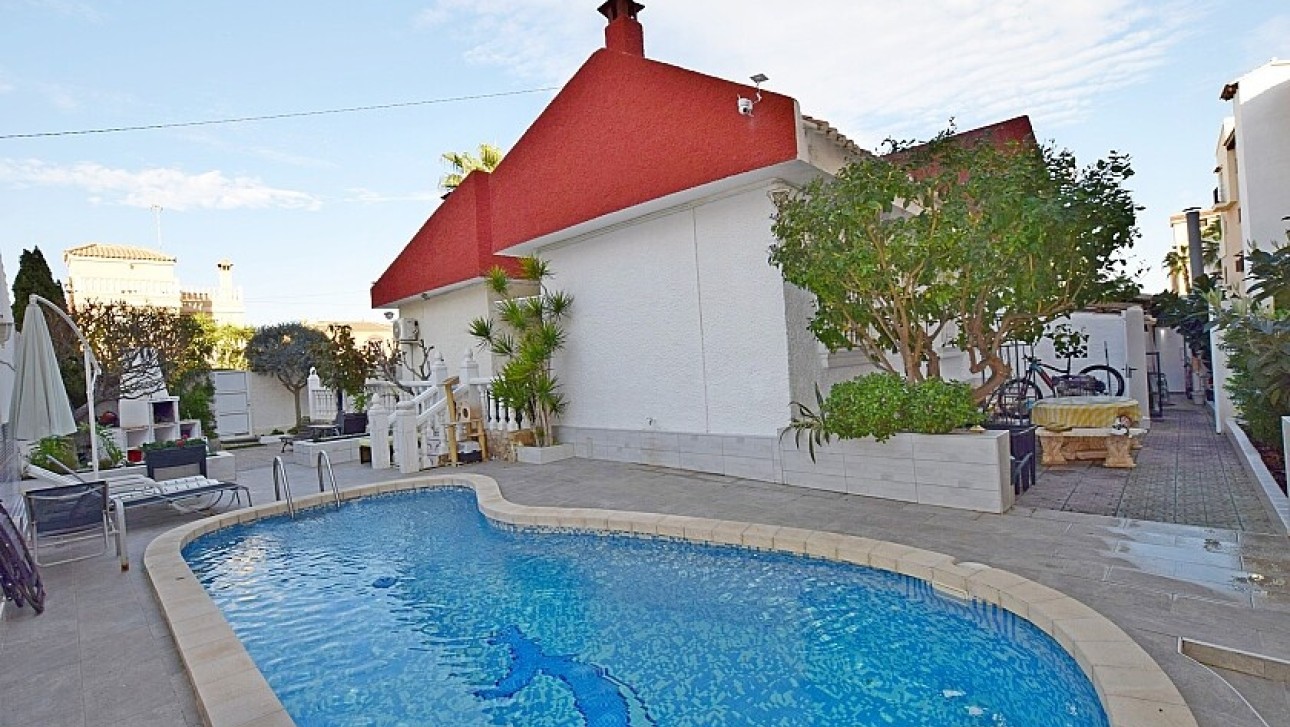 Herverkoop - Villa - Torrevieja