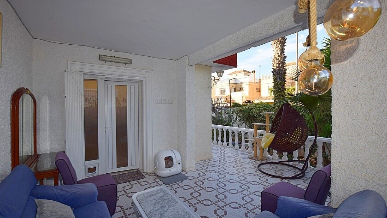 Herverkoop - Villa - Torrevieja