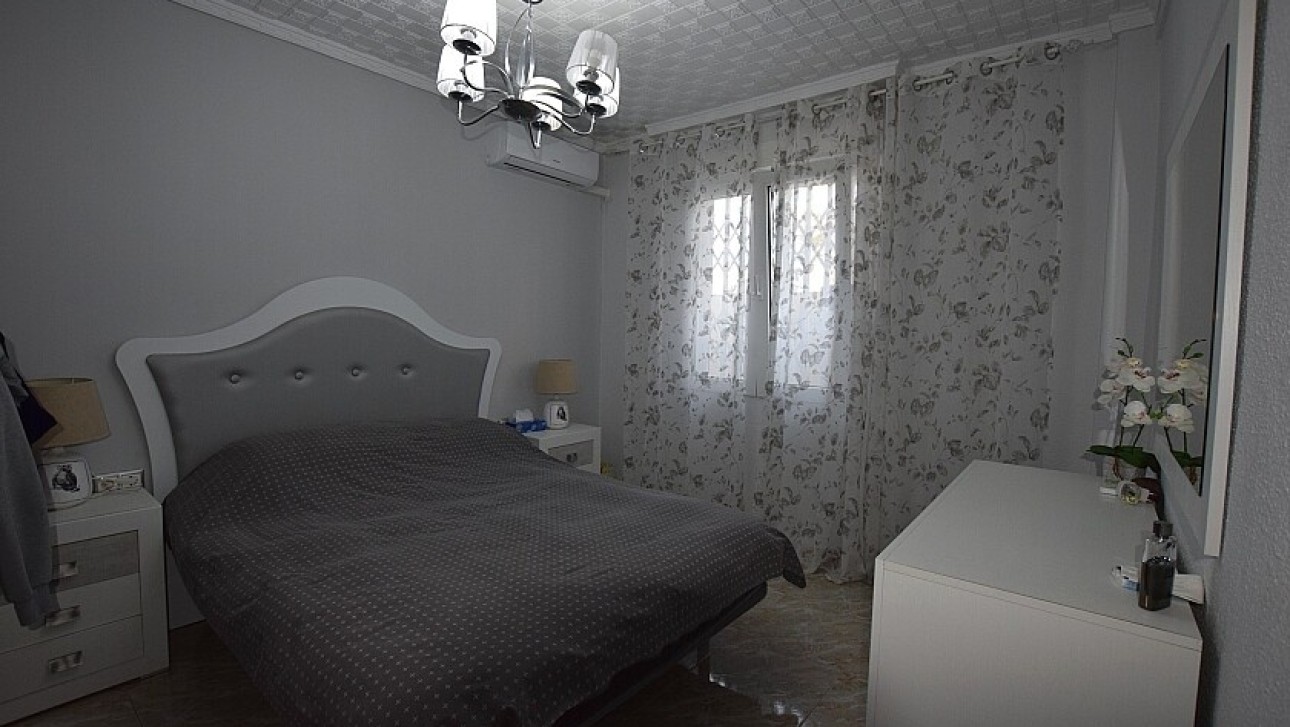 Herverkoop - Villa - Torrevieja
