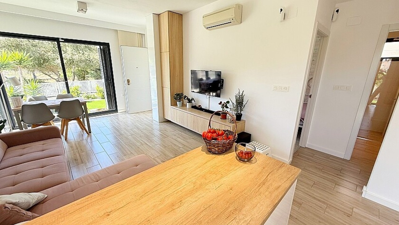 Resale - Luxury villa - Orihuela Costa - La Zenia